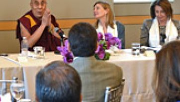 परम पावन दलाई लामा का युनाटेड इंस्टिट्यूट ऑफ पीस और अमेरिकी विश्वविद्यालय में संबोधन