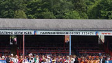 परम पावन दलाई लामा द्वारा आल्डरशोट में बौद्ध सामुदायिक केंद्र का उद्घाटन