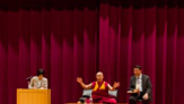 परम पावन की जापान डॉक्टरों की संस्था के साथ वार्ता