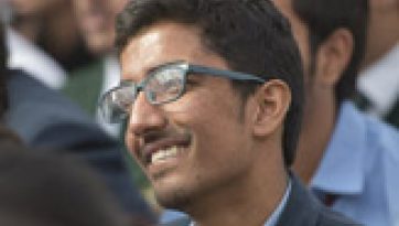 मानवीय मूल्यों को बढ़ावा देना