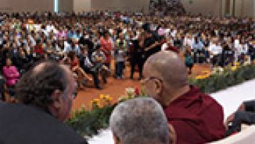 ज़काटेकास में अंतर्धर्मीय संवाद और सुखी रहने की कला पर सार्वजनिक व्याख्यान