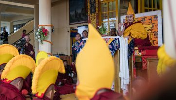 ऋद्धियों का दिवस मनाते हुए