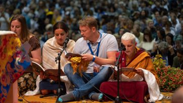 रीगा में प्रवचन का पहला दिन