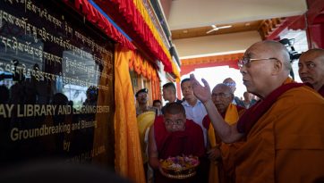 ठिकसे विहार के पुस्तकालय तथा शिक्षण केन्द्र का भूमि पूजन समारोह